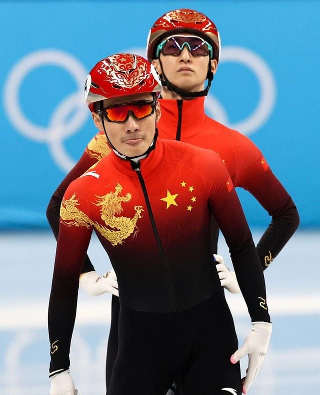 残缺的美!范可新铜牌亲吻冰面,武大靖B组第一签名照让人珍藏休闲区蓝鸢梦想 - Www.slyday.coM 残缺的美!范可新铜牌亲吻冰面,武大靖B组第一签名照让人珍藏休闲区蓝鸢梦想 - Www.slyday.coM