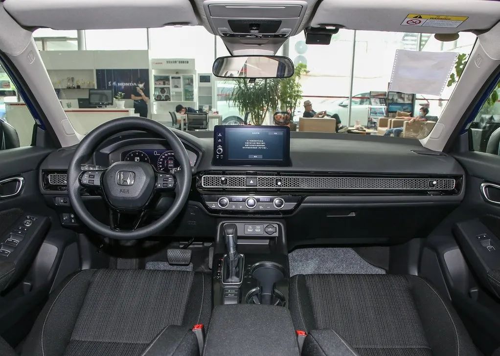 最受网友关注TOP10出炉！3系只配排第五？今年买车绝对绕不过！