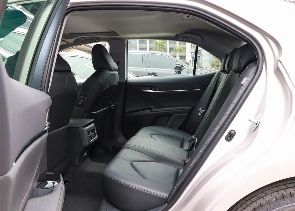 最受网友关注TOP10出炉！3系只配排第五？今年买车绝对绕不过！