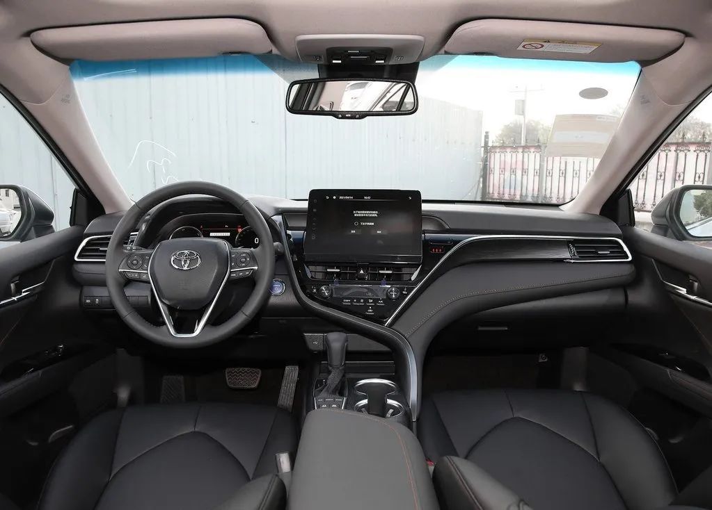 最受网友关注TOP10出炉！3系只配排第五？今年买车绝对绕不过！