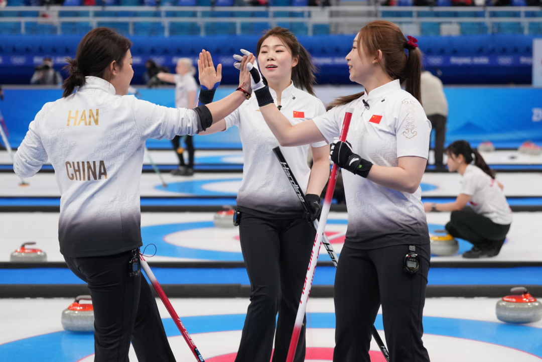 首胜！中国女子冰壶队力克上届冠军休闲区蓝鸢梦想 - Www.slyday.coM