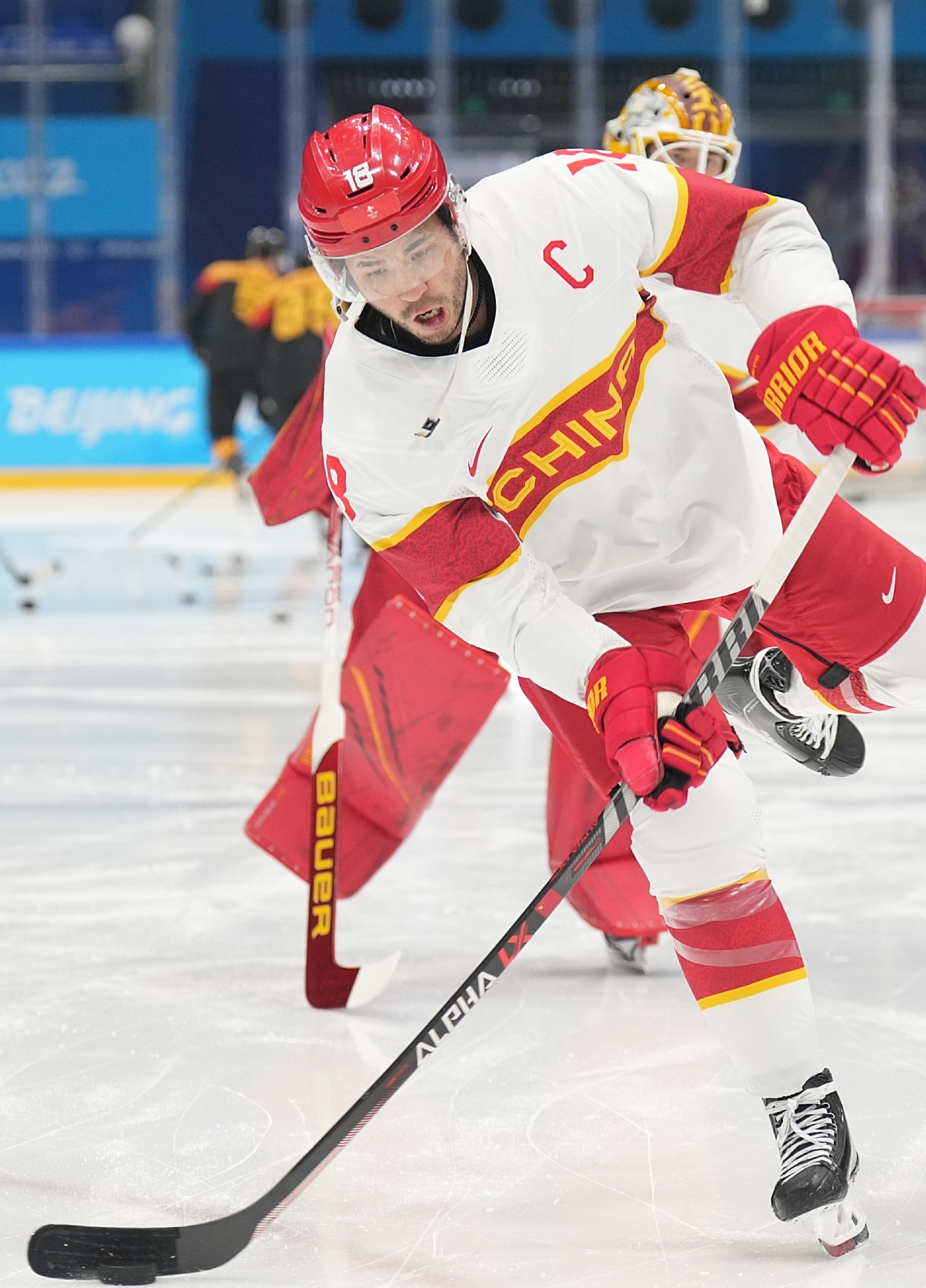 男冰"中国队长"的冬奥心愿|冰球|nhl_新浪新闻