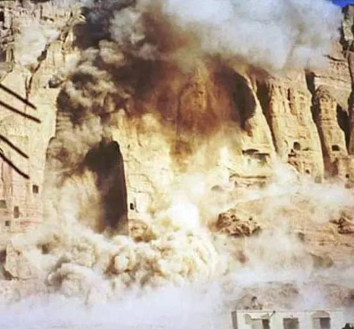 再不停止挖掘或建造巴米扬山谷或在十年内坍塌