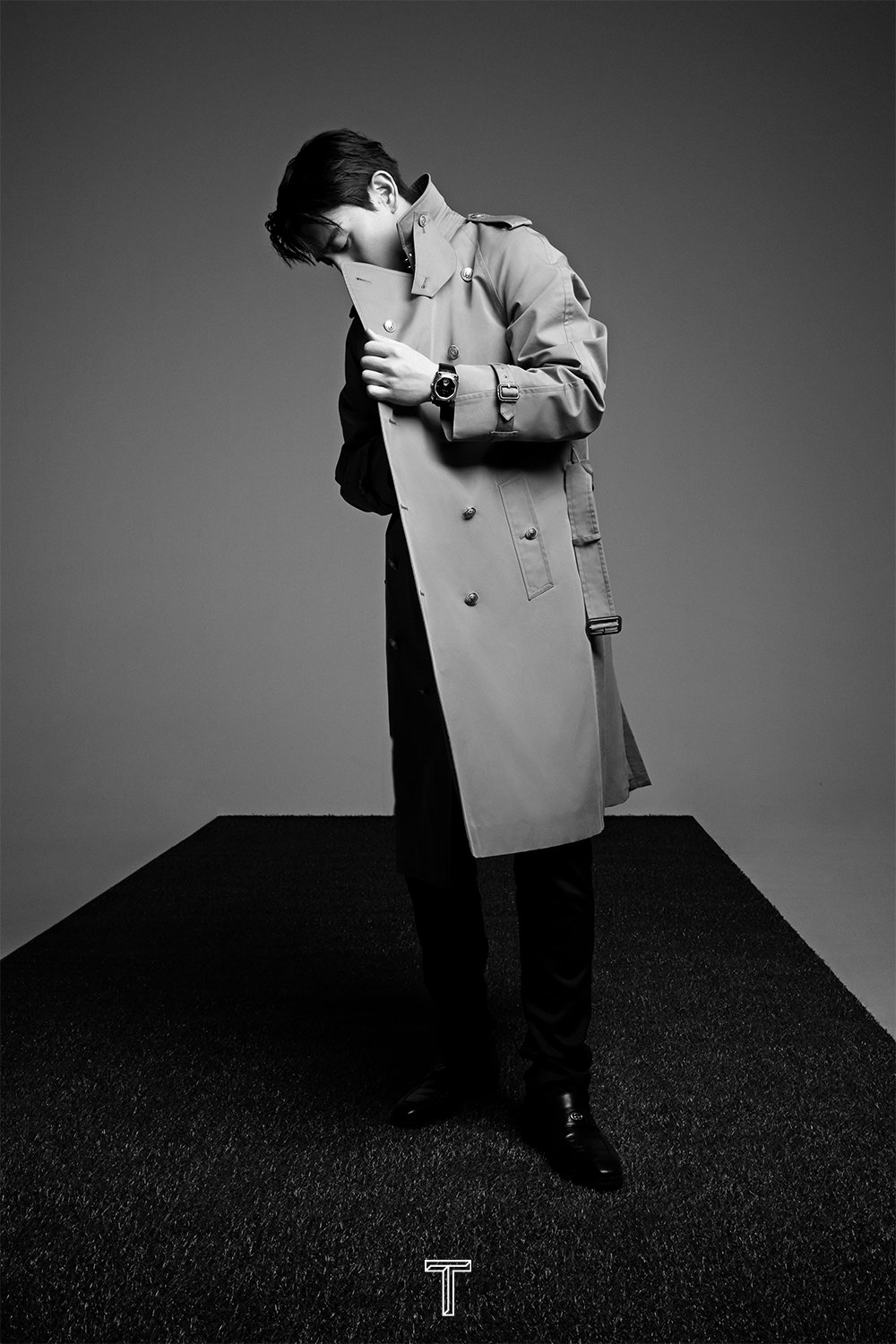 邓伦t二月刊封面内页梅远贵