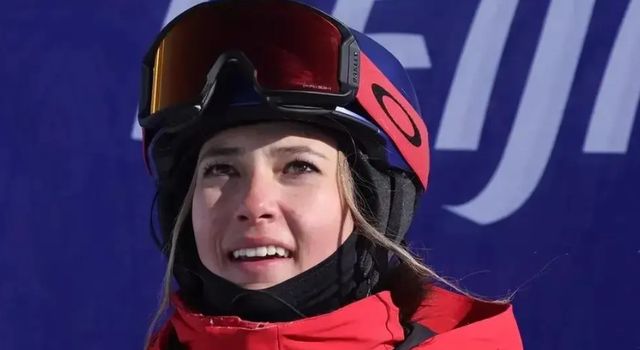 太可爱!第三名进决赛,谷爱凌吃饼等待分数,网友:吃的啥?休闲区蓝鸢梦想 - Www.slyday.coM 太可爱!第三名进决赛,谷爱凌吃饼等待分数,网友:吃的啥?休闲区蓝鸢梦想 - Www.slyday.coM