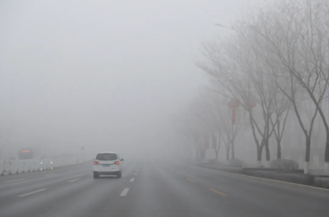 晚点独家｜滴滴几乎全线业务都将裁员休闲区蓝鸢梦想 - Www.slyday.coM