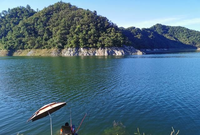 你钓过最大的鱼有多大？当时是什么感受？休闲区蓝鸢梦想 - Www.slyday.coM