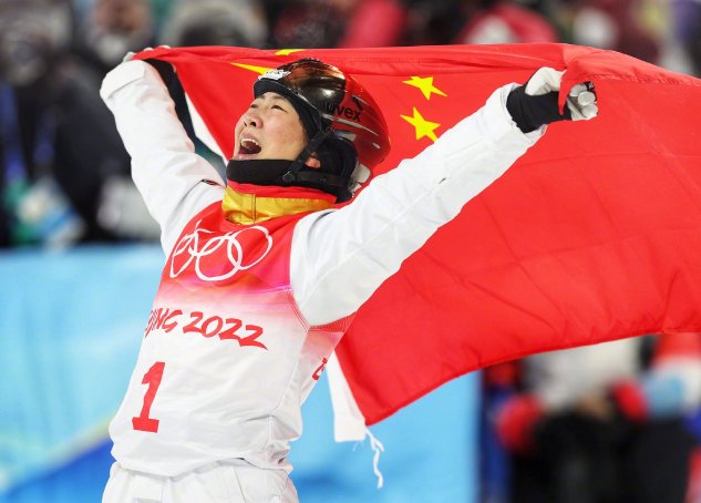 中国第5金，追平史上最佳！徐梦桃身披国旗怒吼：金牌献给祖国休闲区蓝鸢梦想 - Www.slyday.coM