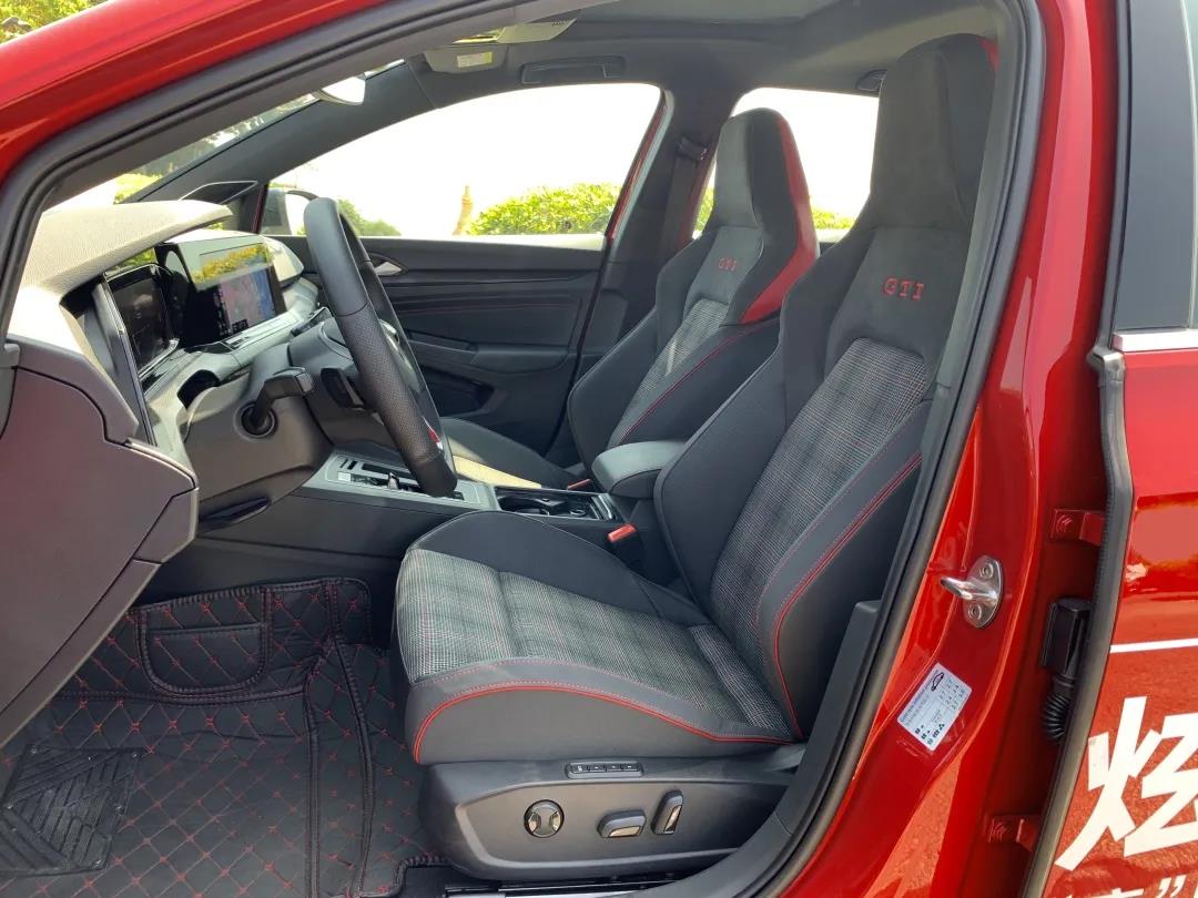 最快6.2秒破百！这3款性能小钢炮，你会怎么选？