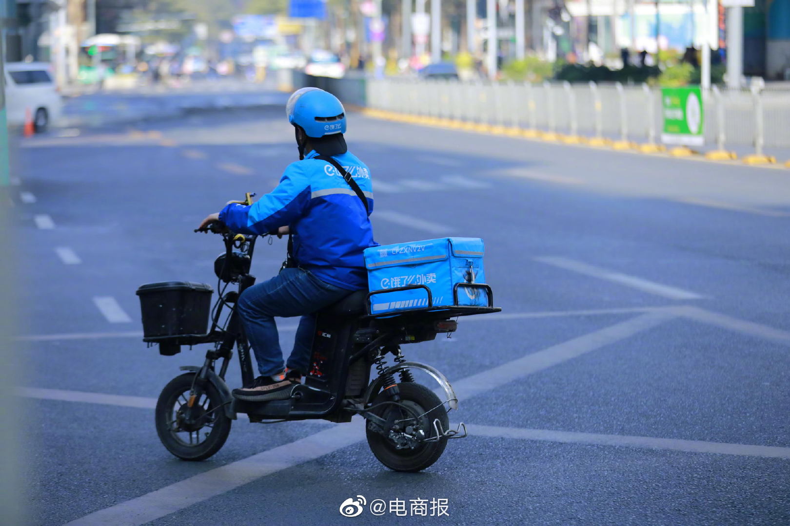 饿了么绝不以最严算法为导向禁止诱导骑手转个体工商户