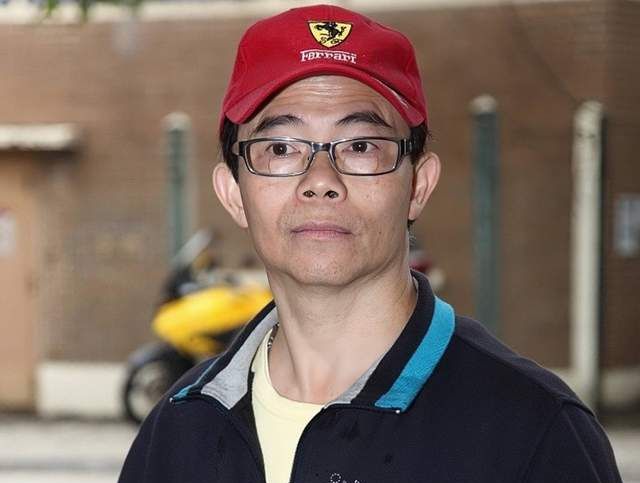 梅艳芳母亲登报与儿子梅启明脱离母子关系,身体抱恙正在住院调养