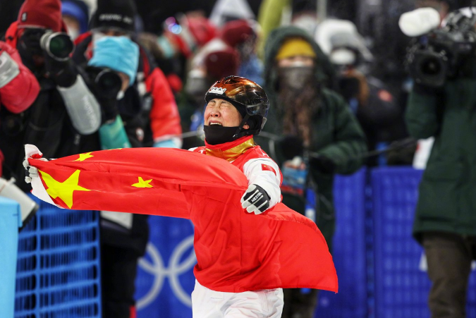 中国第5金，追平史上最佳！徐梦桃身披国旗怒吼：金牌献给祖国休闲区蓝鸢梦想 - Www.slyday.coM