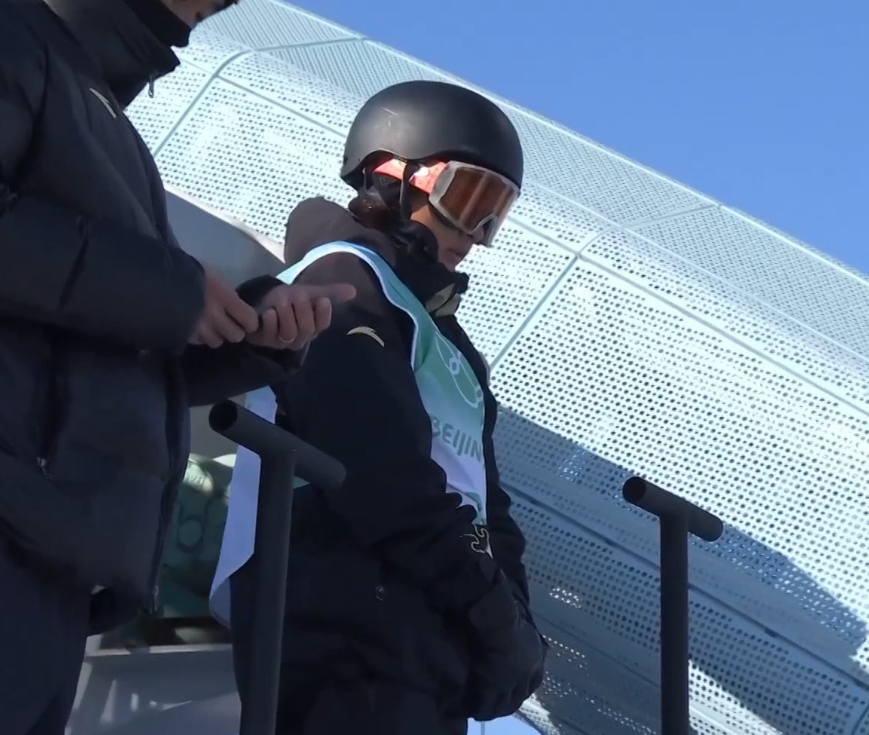 苏翊鸣单跳92.50分全场最高！2次失误还进决赛，PK抢金牌的强敌休闲区蓝鸢梦想 - Www.slyday.coM