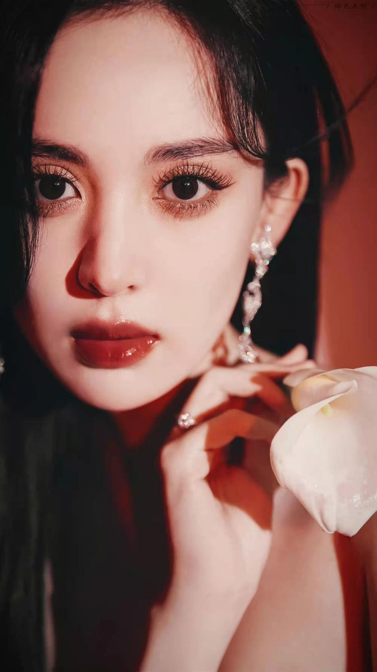 娜扎不愧是内娱颜值天花板!