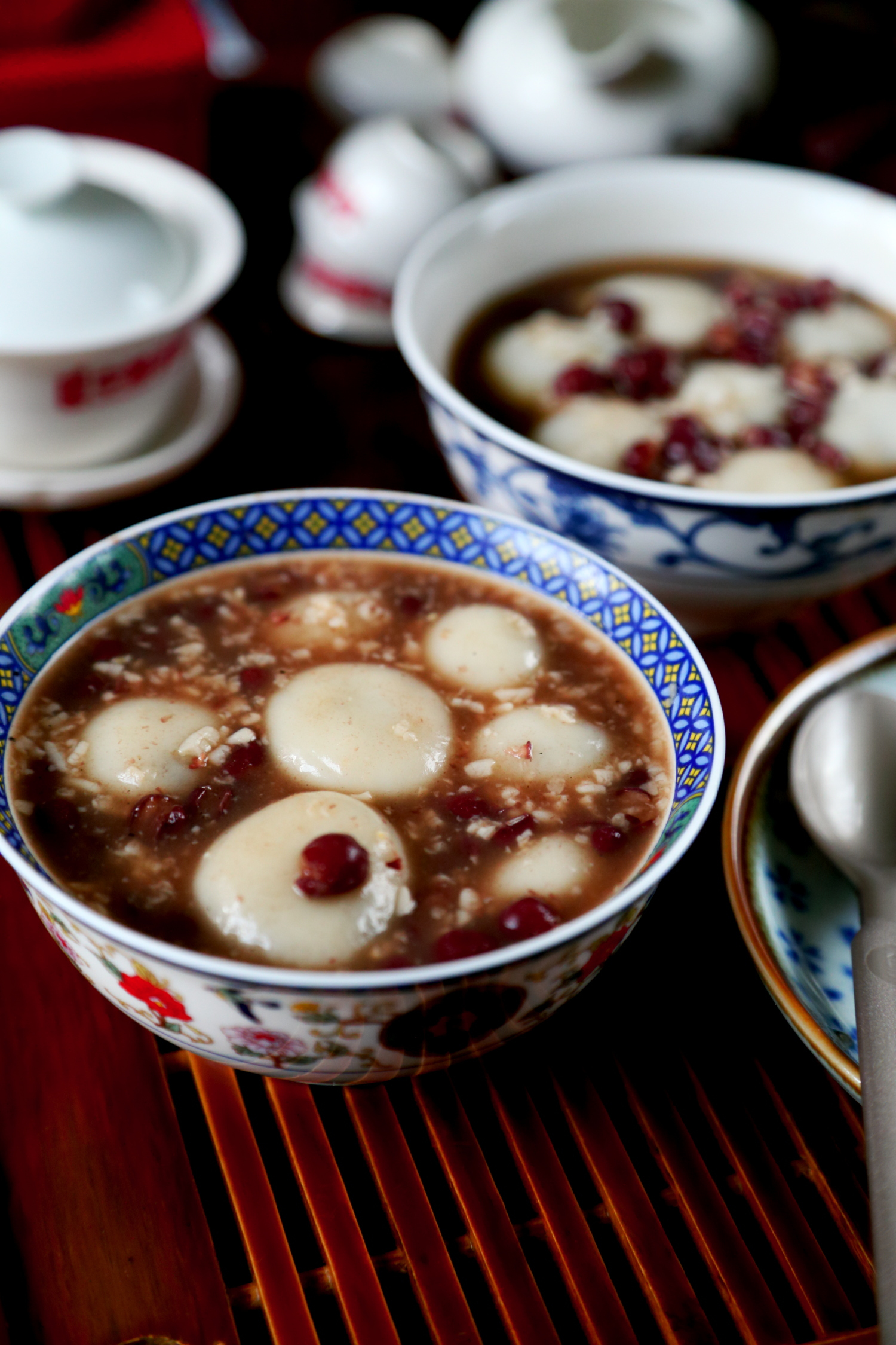 汤圆别就光用清水煮,来跟南京人学,毫不夸张的说是汤圆盛宴