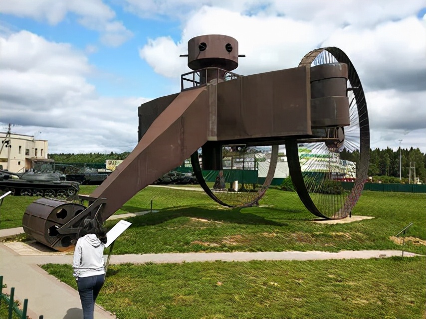 沙皇坦克Tsar tank,世界上轮子最大的“三轮车”是如何被发明的休闲区蓝鸢梦想 - Www.slyday.coM 沙皇坦克Tsar tank,世界上轮子最大的“三轮车”是如何被发明的休闲区蓝鸢梦想 - Www.slyday.coM