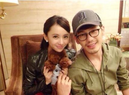 "诺澜"刘萌萌自曝近照,素颜朝天,脸僵到认不出|刘萌萌|白宇|素颜_新浪