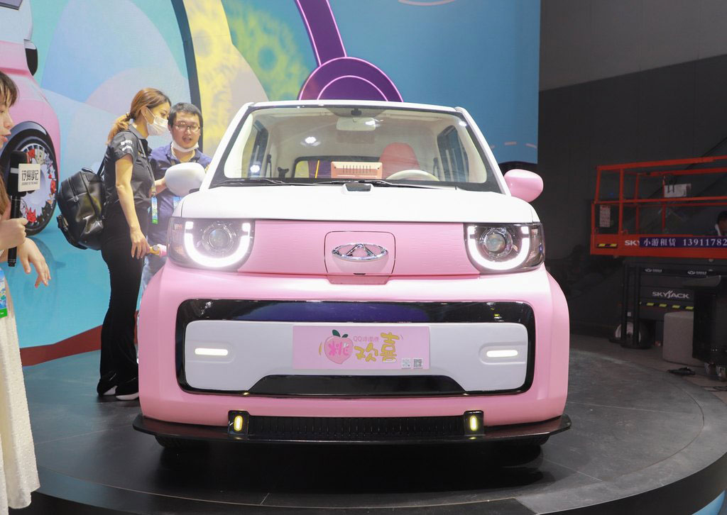 粉/白双色涂装 奇瑞QQ冰淇淋桃欢喜版二季度上市
