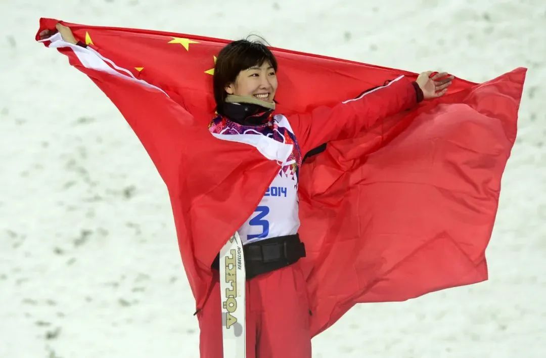 △2014索契冬奥会，徐梦桃获得女子自由式滑雪空中技巧银牌。