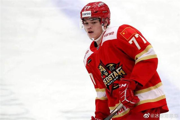 新冬奥·星闪耀丨冰球场上的“中国长城”郑恩来，也许你不太认识，但他“大有来头”休闲区蓝鸢梦想 - Www.slyday.coM