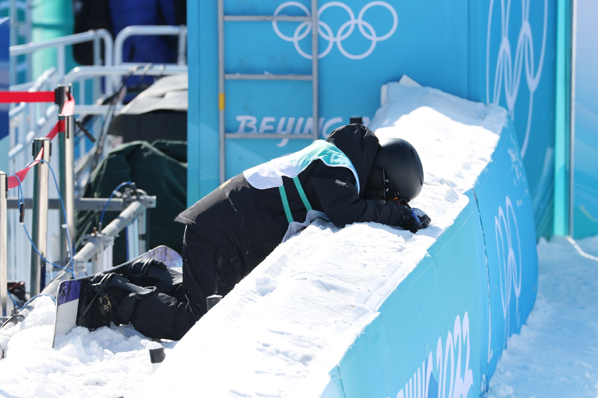 荣格晋级单板大跳台决赛创历史，第三轮结束后没刹住萌翻网友休闲区蓝鸢梦想 - Www.slyday.coM