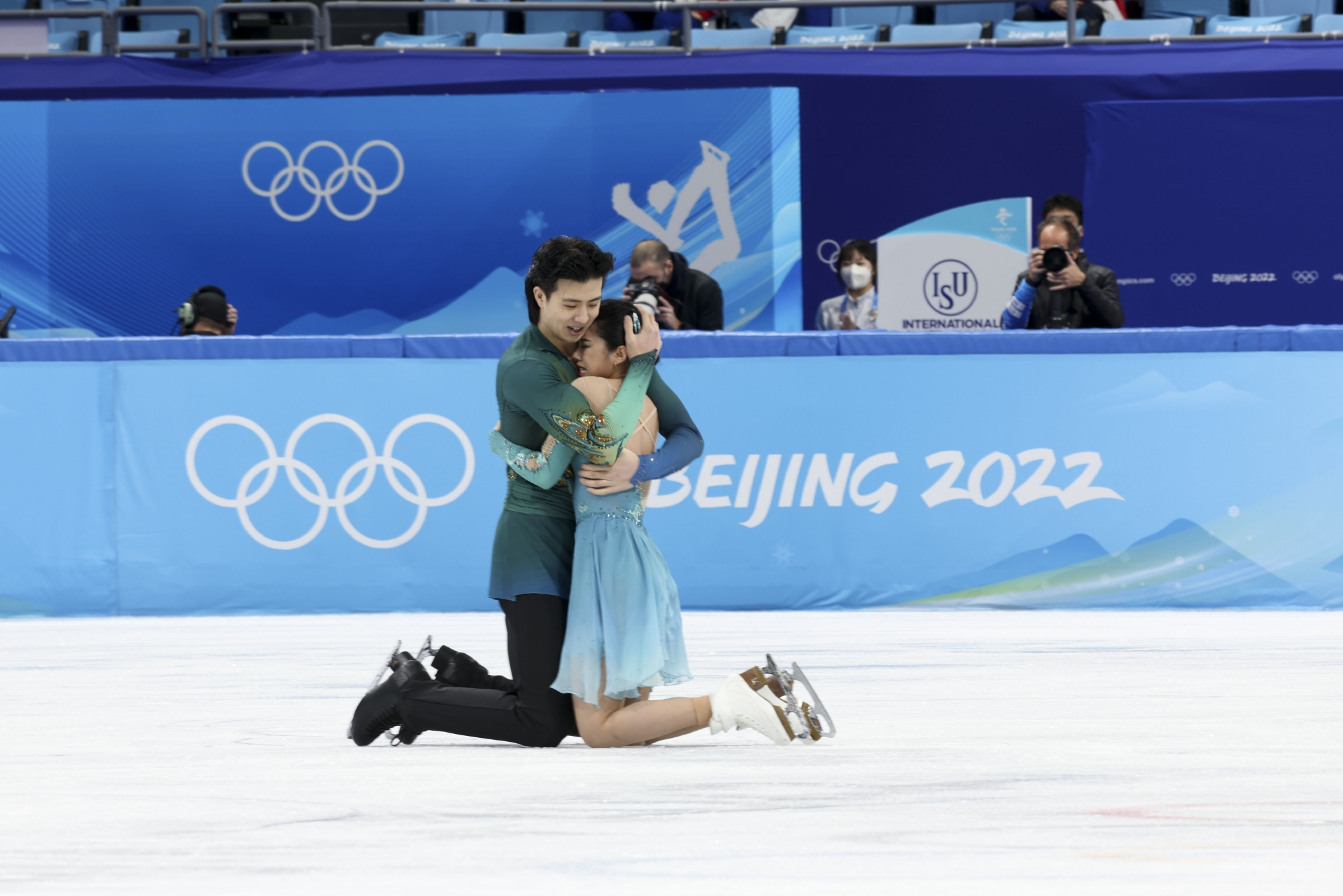 北京冬奥会突破无论一路繁花或寂寞记中国冰舞组合王诗玥柳鑫宇