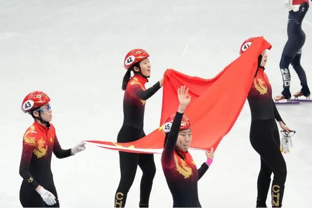 冰上深情一吻记住最好的范可新