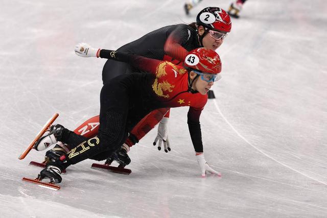 短道速滑3000米接力摘铜“三朝元老”范可新返场亲吻冰面休闲区蓝鸢梦想 - Www.slyday.coM