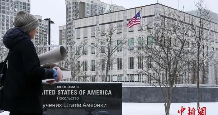 多国吁公民撤离乌克兰 美国“拱火”加剧紧张局势？