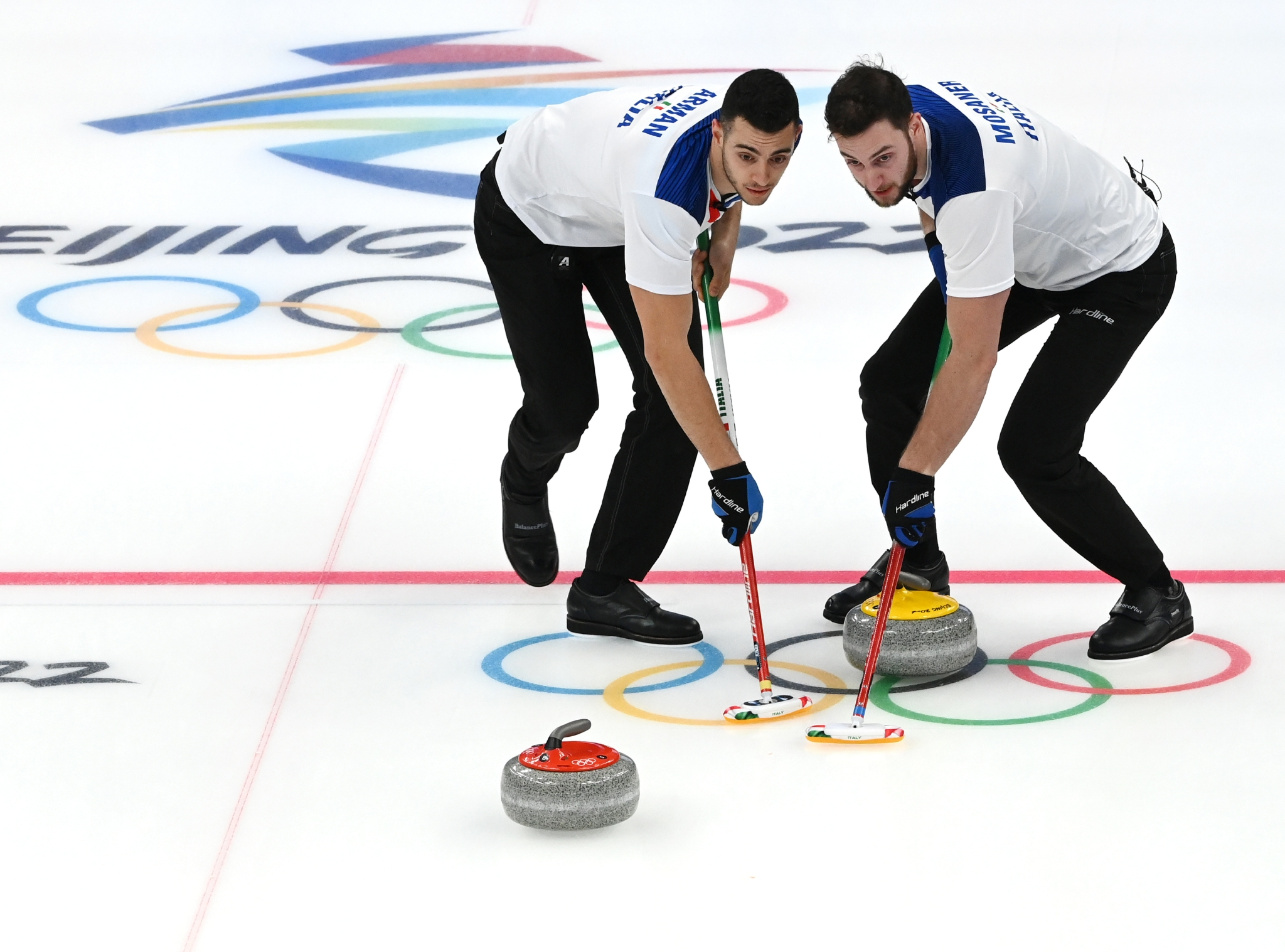 冰壶男子循环赛意大利队胜瑞士队