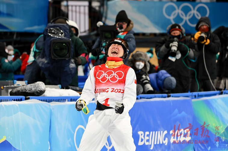 十年一剑，“四朝元老”徐梦桃拿下第五金！中国金牌数已追平冬奥史上最佳！休闲区蓝鸢梦想 - Www.slyday.coM