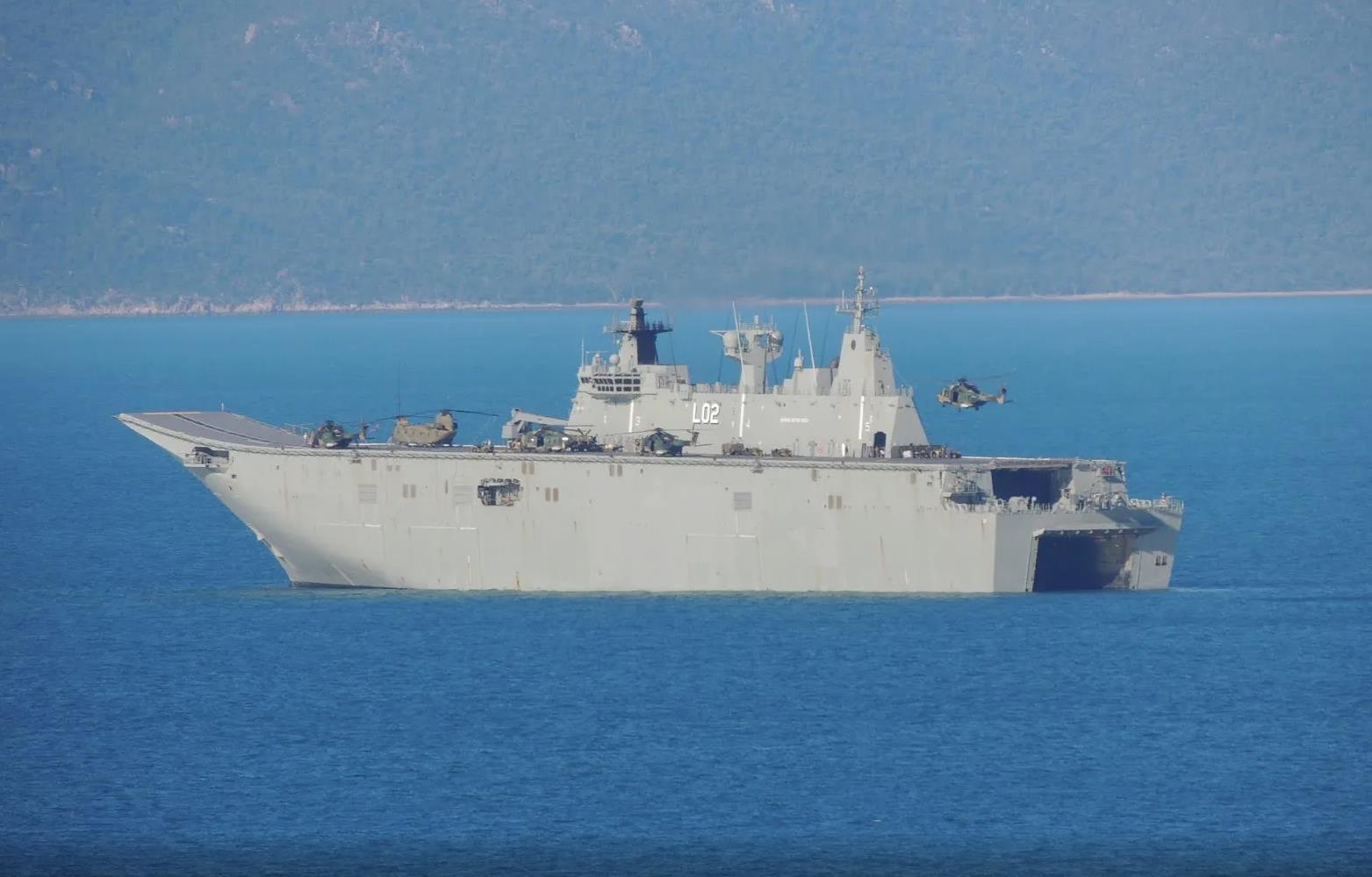 阿德莱德号两栖攻击舰采用全电推进因电力故障搁浅