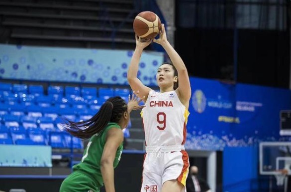 中国女篮打疯了！第3节赢23分提前锁定比赛，成功晋级2022世界杯休闲区蓝鸢梦想 - Www.slyday.coM
