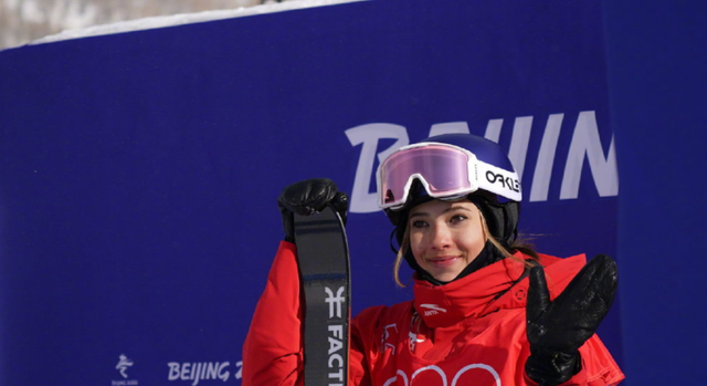 谷爱凌从16.98到86.23,夺得银牌,金牌选手从1.1到86.56休闲区蓝鸢梦想 - Www.slyday.coM 谷爱凌从16.98到86.23,夺得银牌,金牌选手从1.1到86.56休闲区蓝鸢梦想 - Www.slyday.coM