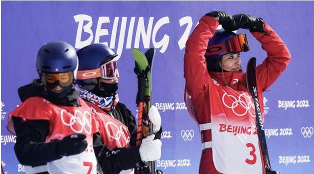 大心脏!谷爱凌第二跳失误摔倒,最后一跳86.23分勇夺亚军休闲区蓝鸢梦想 - Www.slyday.coM 大心脏!谷爱凌第二跳失误摔倒,最后一跳86.23分勇夺亚军休闲区蓝鸢梦想 - Www.slyday.coM