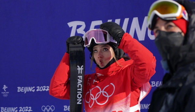 谷爱凌从16.98到86.23,夺得银牌,金牌选手从1.1到86.56休闲区蓝鸢梦想 - Www.slyday.coM 谷爱凌从16.98到86.23,夺得银牌,金牌选手从1.1到86.56休闲区蓝鸢梦想 - Www.slyday.coM