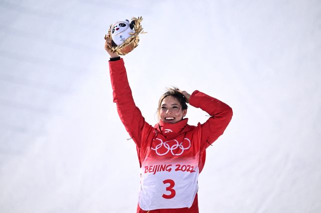 谷爱凌摘银再创历史，一金一银成绩惊艳，第三金值得期待休闲区蓝鸢梦想 - Www.slyday.coM