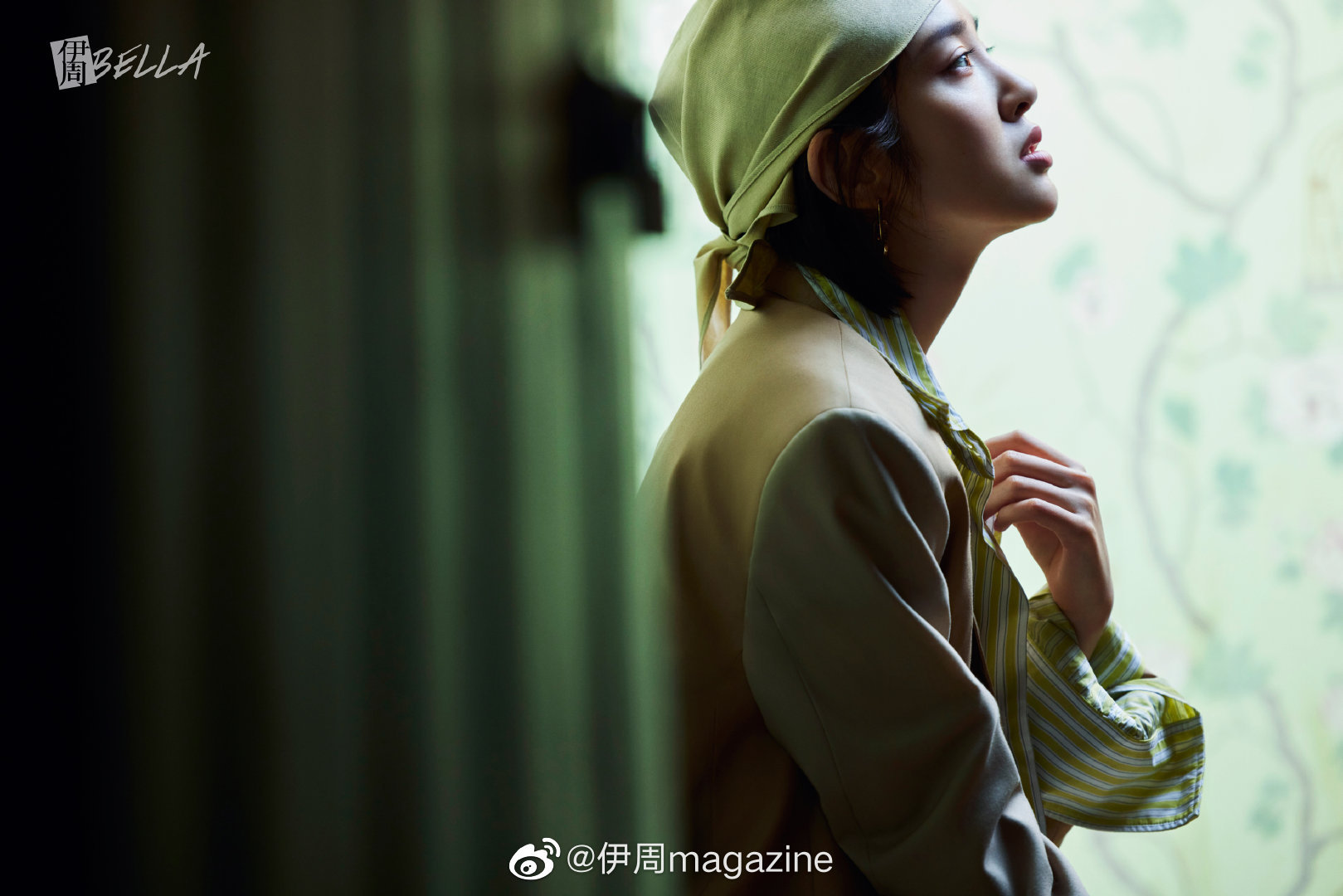 唐艺昕伊周开年刊封面开春情绪大片