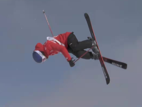 谷爱凌摔倒获银牌,留下遗憾仍笑颜如花,对手发挥好拥抱祝贺受赞休闲区蓝鸢梦想 - Www.slyday.coM 谷爱凌摔倒获银牌,留下遗憾仍笑颜如花,对手发挥好拥抱祝贺受赞休闲区蓝鸢梦想 - Www.slyday.coM