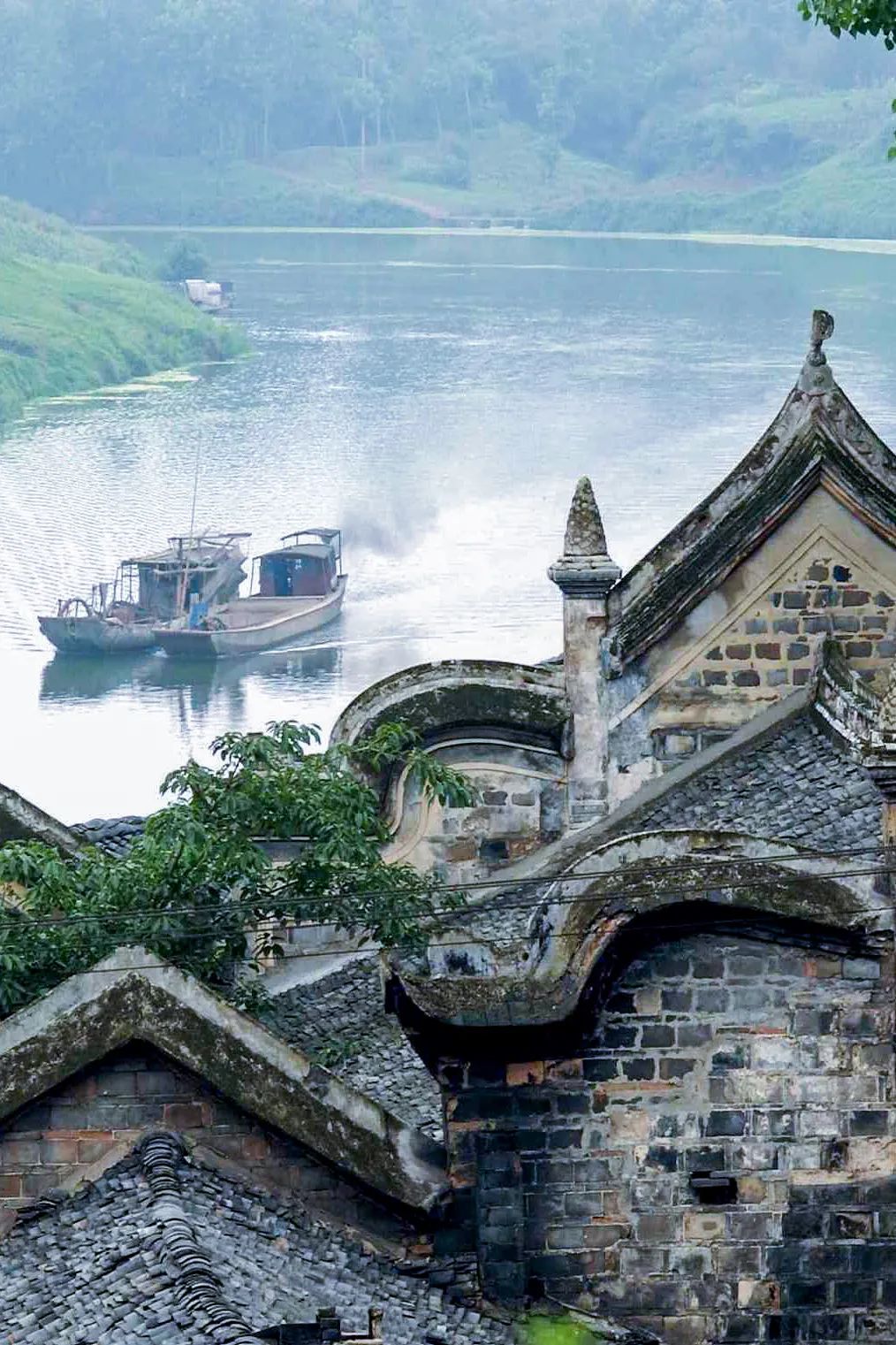 仙市古镇,曾是自贡井盐出川的必经之地.