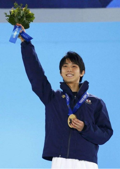 羽生结弦家世背景曝光：一个真正被爱过的人是怎么样？休闲区蓝鸢梦想 - Www.slyday.coM