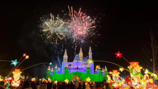 AR元宇宙、冰墩墩空降！青岛最后一波灯会，还没来的抓紧了！休闲区蓝鸢梦想 - Www.slyday.coM