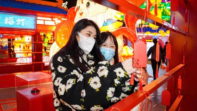 闪耀2022央视元宵晚会“中国灯城”自贡以光为媒传播中华文化休闲区蓝鸢梦想 - Www.slyday.coM