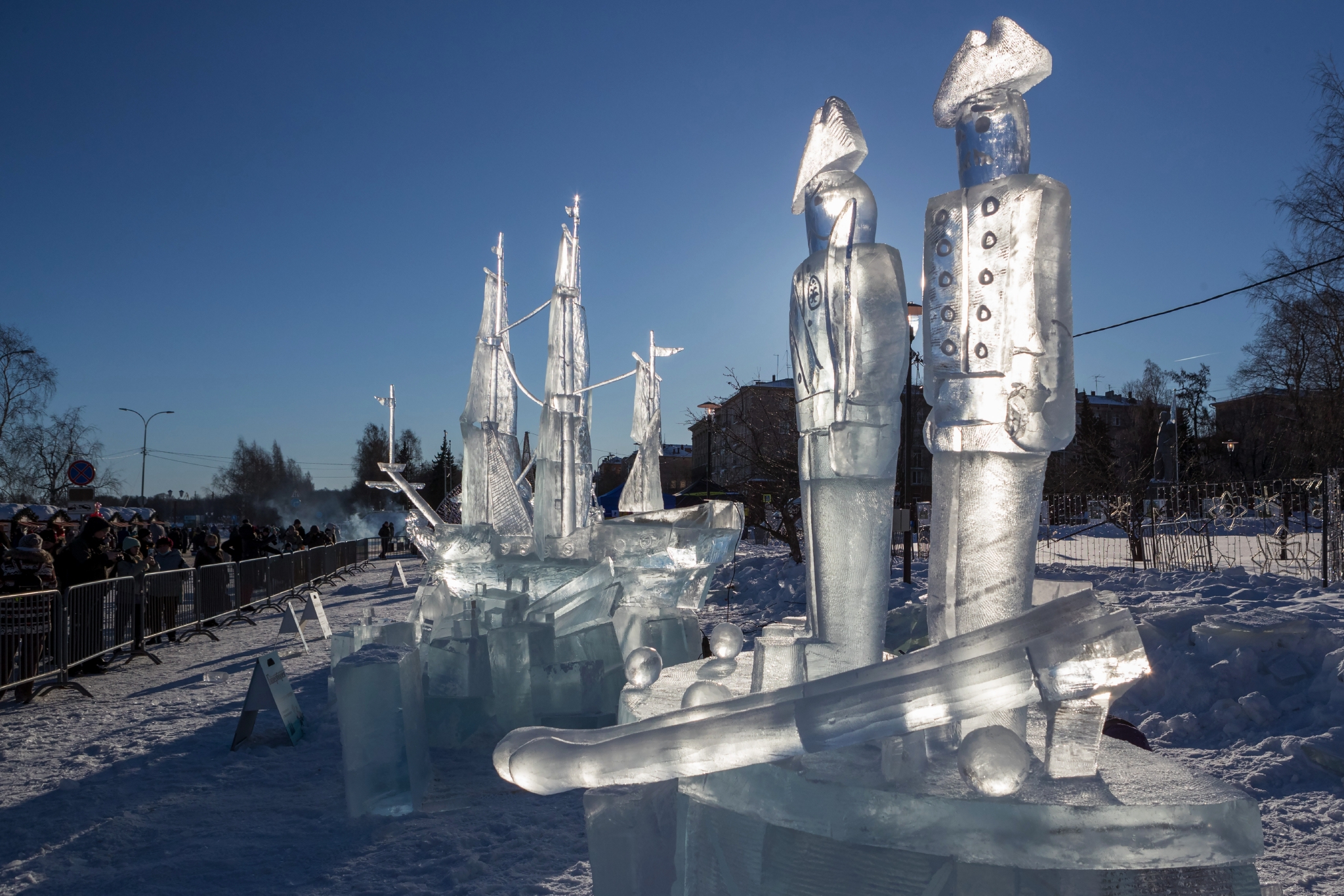 俄罗斯彼得罗扎沃茨克的冰雪节|彼得罗扎沃茨克|冰雪节|卫星_新浪新闻