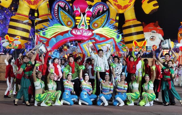 闪耀2022央视元宵晚会“中国灯城”自贡以光为媒传播中华文化休闲区蓝鸢梦想 - Www.slyday.coM