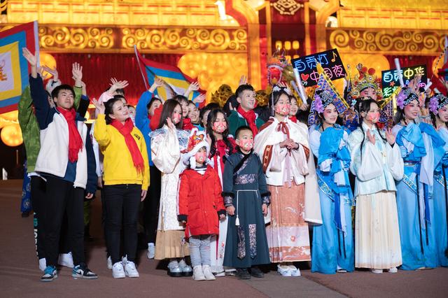 闪耀2022央视元宵晚会“中国灯城”自贡以光为媒传播中华文化休闲区蓝鸢梦想 - Www.slyday.coM