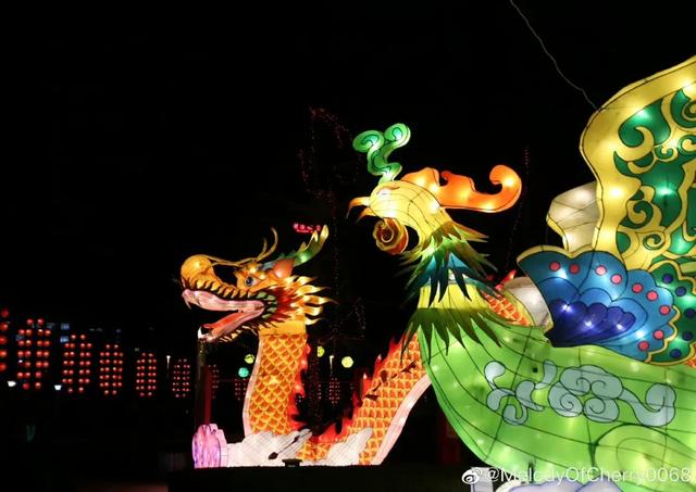 AR元宇宙、冰墩墩空降！青岛最后一波灯会，还没来的抓紧了！休闲区蓝鸢梦想 - Www.slyday.coM