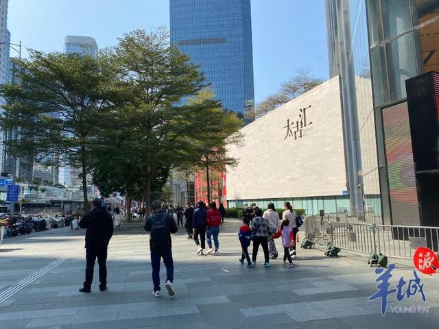 现场直击｜广州太古汇商场临时管控，顾客及员工核酸检测休闲区蓝鸢梦想 - Www.slyday.coM