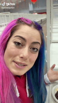 “豆包女孩”火了！为筹钱在剧组跑龙套，参加冬奥背后的故事感动千万网友休闲区蓝鸢梦想 - Www.slyday.coM