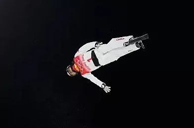 二十年坚守，徐梦桃圆梦北京冬奥休闲区蓝鸢梦想 - Www.slyday.coM